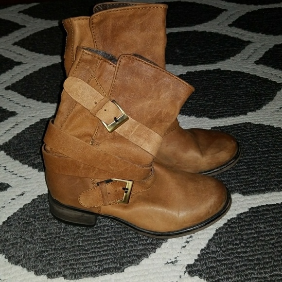 COPY - Steve Madden Boots - Picture 3 of 5
